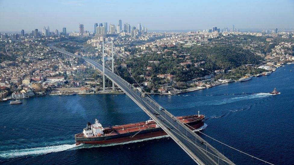 _87101884_turkey_bosphorus